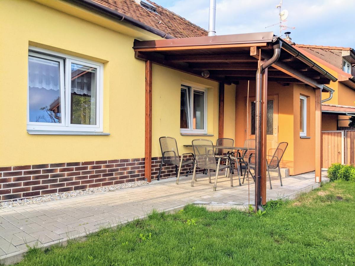 Ubytovani Ve Vinarstvi Medek | Medek House & Winery Uherské Hradiště Zewnętrze zdjęcie